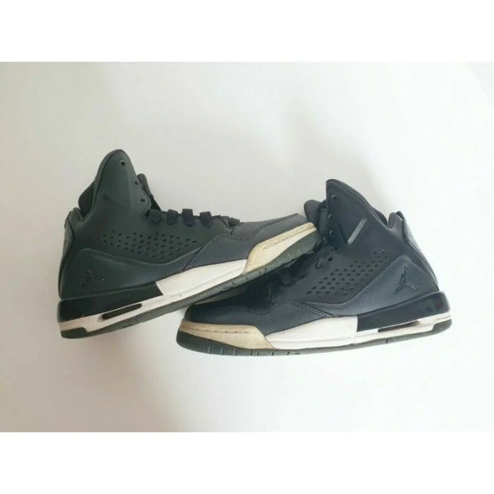 Jordan Flight High Top Shoes Black Size 5Y Sneakers Boys Girls‎